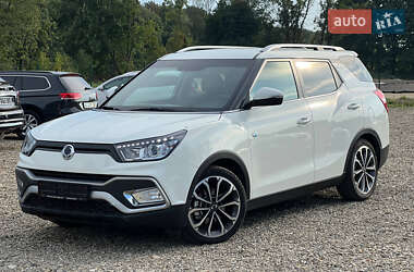 Внедорожник / Кроссовер SsangYong XLV 2016 в Стрые