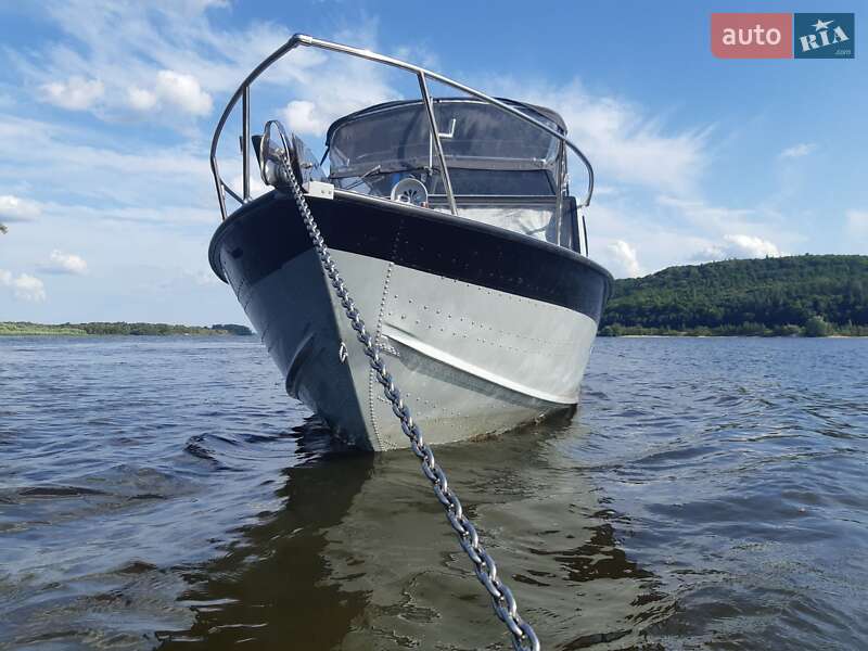 Катер Starcraft Islander 2008 в Киеве