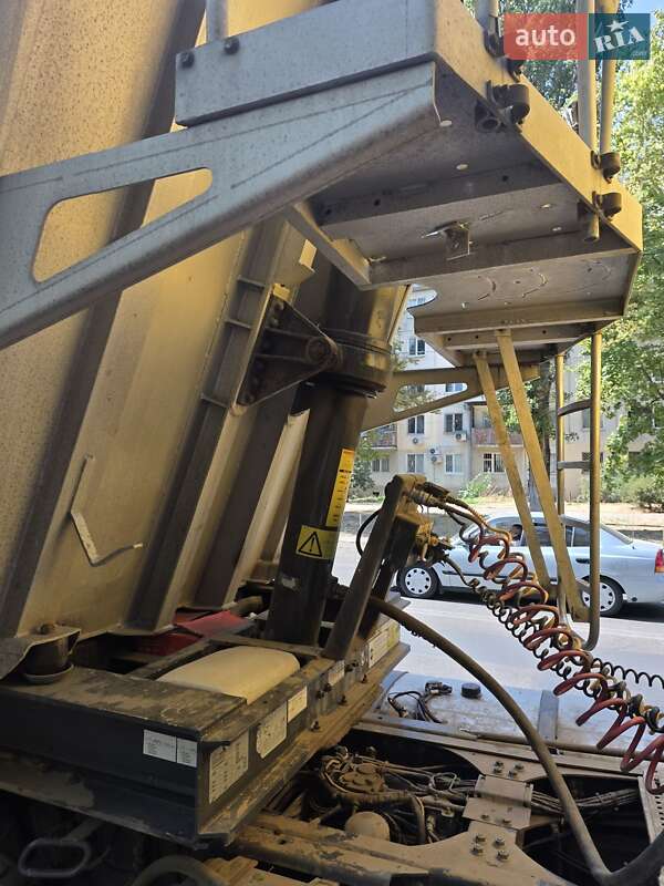 Зерновоз - полуприцеп STAS S300 2010 в Одессе