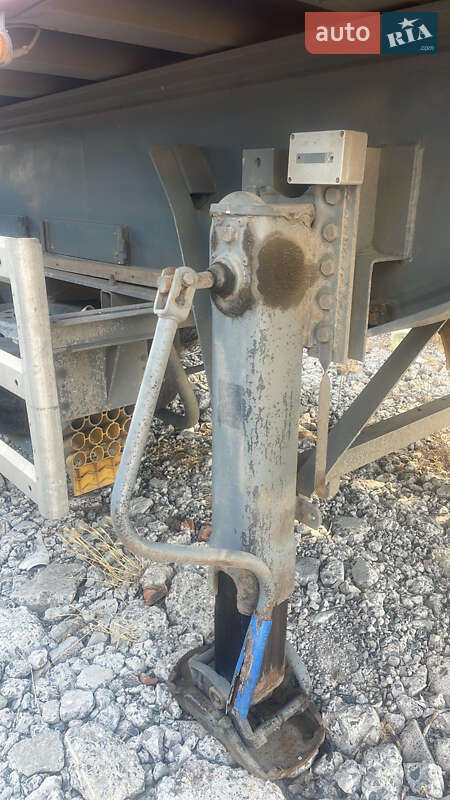 Самоскид напівпричіп STAS S339CX 2006 в Миколаєві фото 9 Самоскид напівпричіп STAS S339CX 2006 в Миколаєві