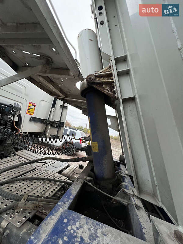 Бортовой полуприцеп STAS SA33-8K 2009 в Киеве