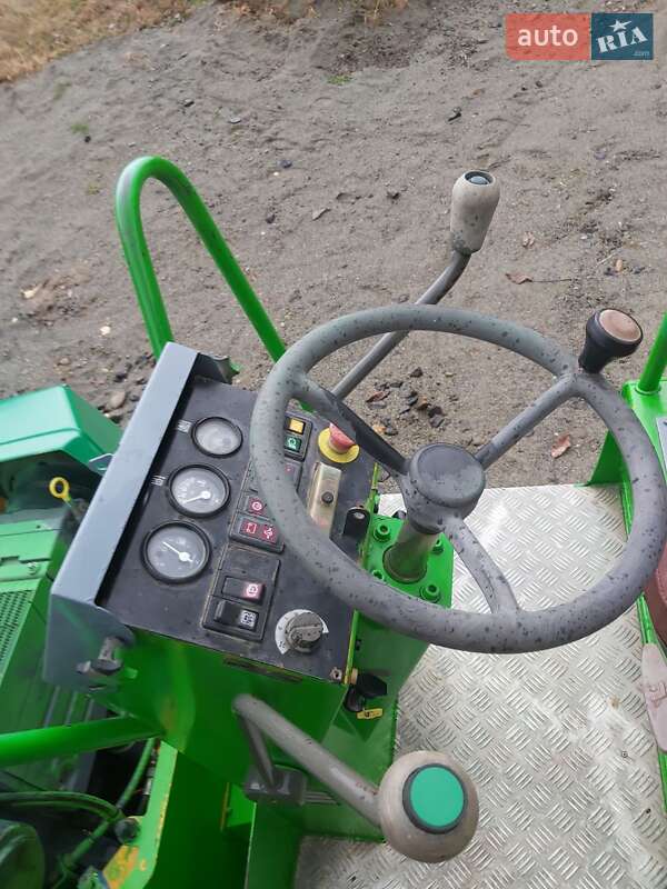 Дорожній каток Stavostroj VSH-300 2001 в Виноградові