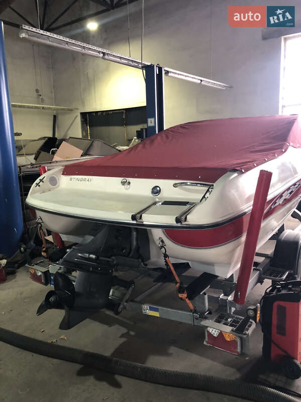 Катер Stingray LX 2005 в Борисполе фото 2 Катер Stingray LX 2005 в Борисполе