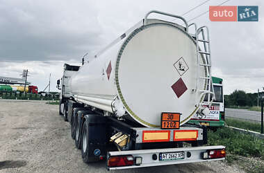 Цистерна полуприцеп Stokota 3NC38 2002 в 