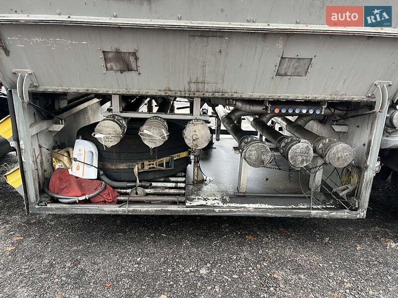 Цистерна напівпричіп Stokota 3NC38 2002 в Обухові