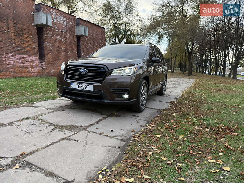 Внедорожник / Кроссовер Subaru Ascent 2018 в Днепре