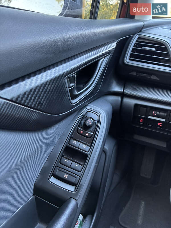 Позашляховик / Кросовер Subaru Crosstrek 2018 в Києві