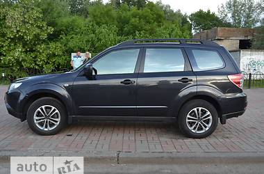 Внедорожник / Кроссовер Subaru Forester 2008 в 