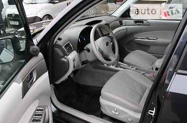 Внедорожник / Кроссовер Subaru Forester 2009 в 