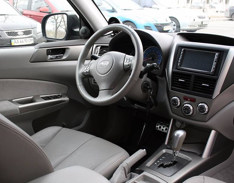 Внедорожник / Кроссовер Subaru Forester 2009 в Киеве