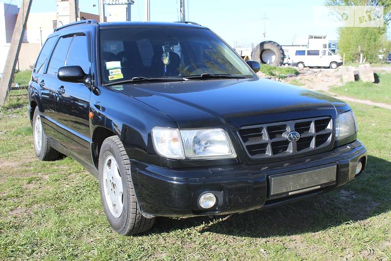 Внедорожник / Кроссовер Subaru Forester 1997 в Днепре