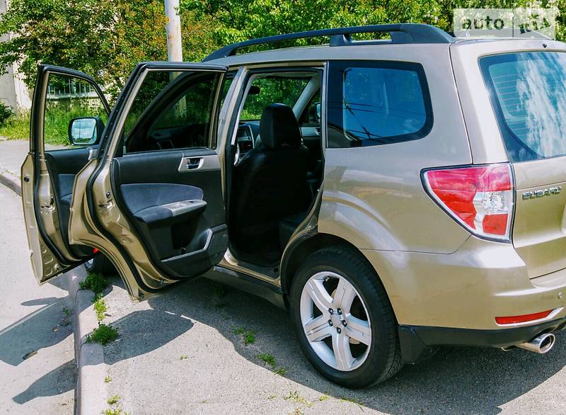 Внедорожник / Кроссовер Subaru Forester 2008 в Киеве