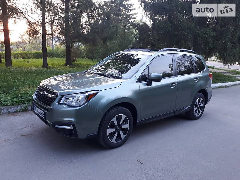 Subaru Forester 2017 года