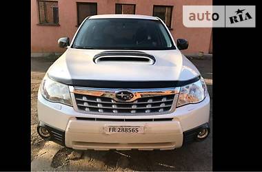 Позашляховик / Кросовер Subaru Forester 2011 в 