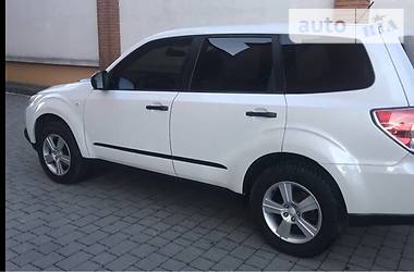 Позашляховик / Кросовер Subaru Forester 2011 в 