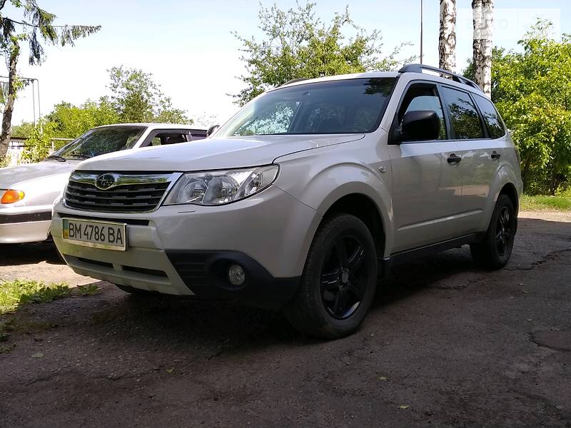 Внедорожник / Кроссовер Subaru Forester 2010 в Сумах