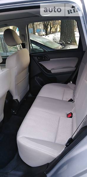 Позашляховик / Кросовер Subaru Forester 2016 в Харкові