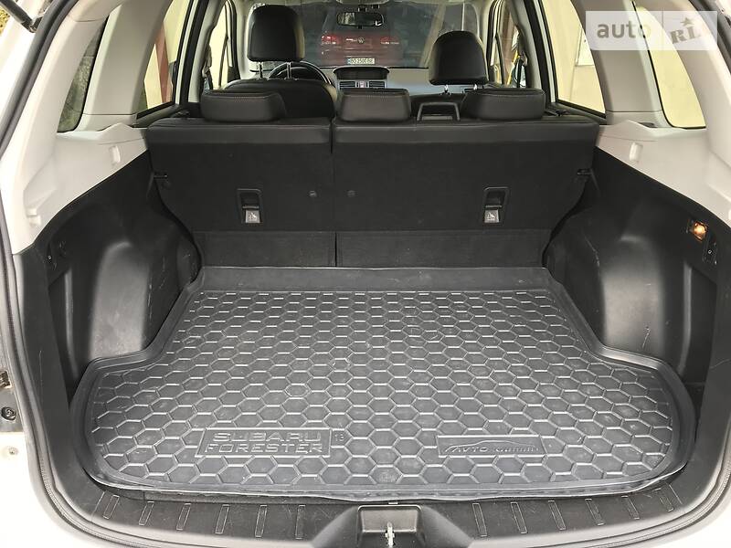 Позашляховик / Кросовер Subaru Forester 2014 в Тернополі