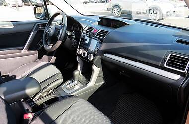 Позашляховик / Кросовер Subaru Forester 2016 в 