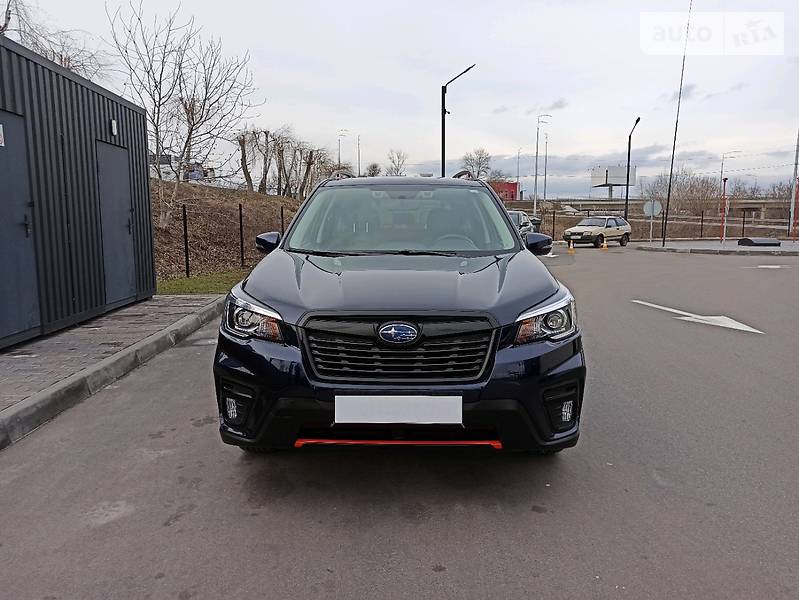 Внедорожник / Кроссовер Subaru Forester 2018 в Киеве