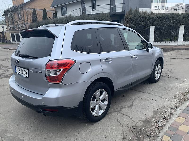 Позашляховик / Кросовер Subaru Forester 2013 в Києві