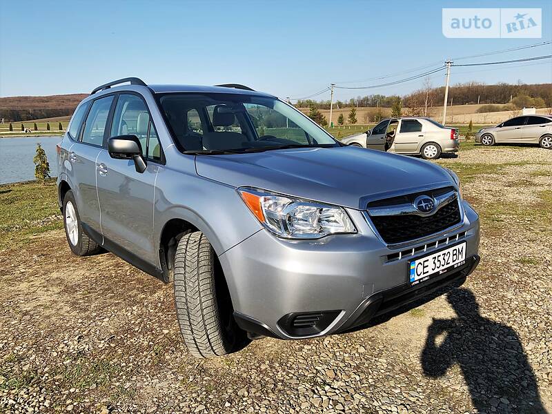 Позашляховик / Кросовер Subaru Forester 2015 в Чернівцях