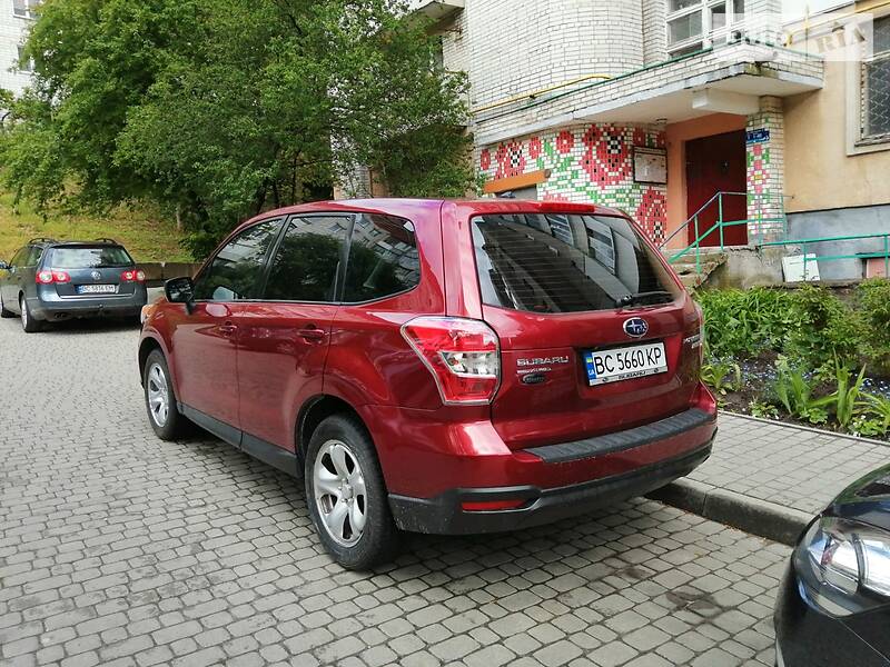 Позашляховик / Кросовер Subaru Forester 2015 в Львові