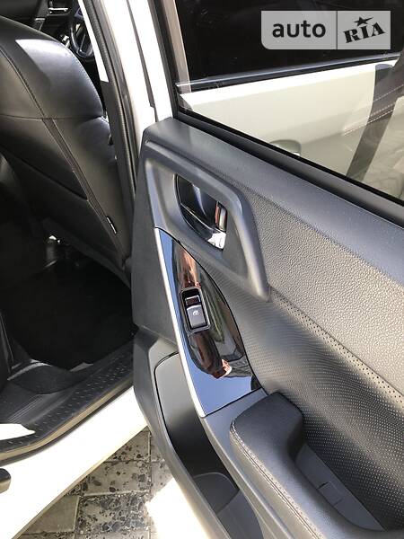 Позашляховик / Кросовер Subaru Forester 2016 в Харкові