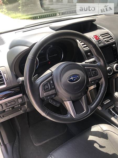 Позашляховик / Кросовер Subaru Forester 2016 в Харкові