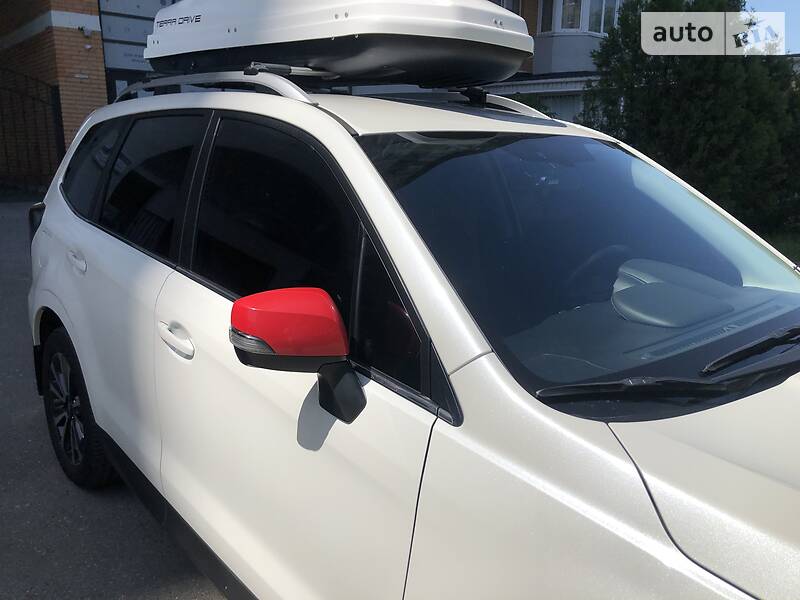 Позашляховик / Кросовер Subaru Forester 2016 в Харкові