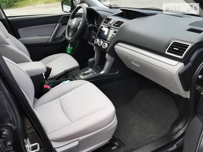 Позашляховик / Кросовер Subaru Forester 2015 в Броварах