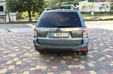 Внедорожник / Кроссовер Subaru Forester 2011 в Львове