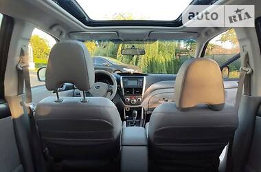 Внедорожник / Кроссовер Subaru Forester 2011 в Днепре