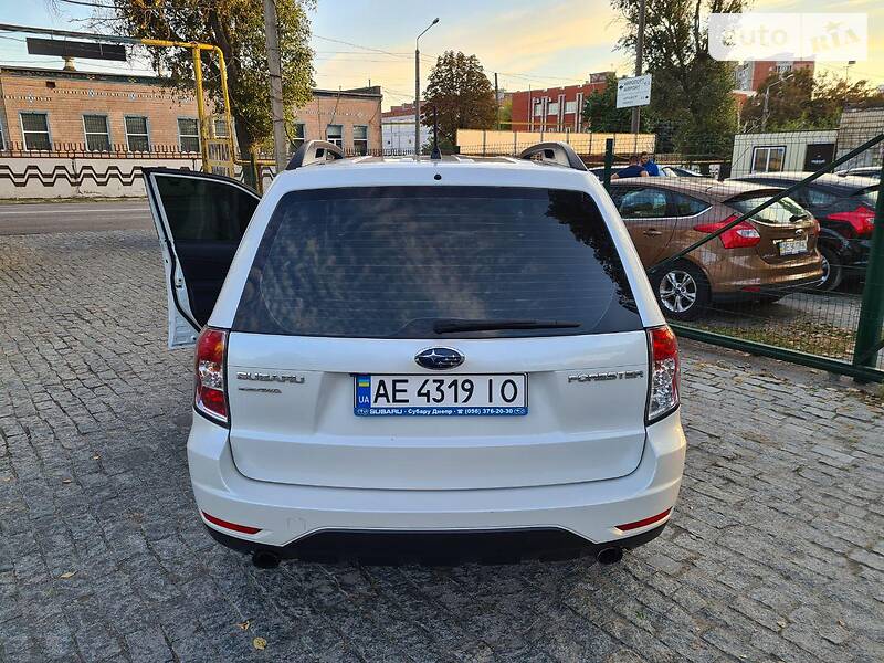 Позашляховик / Кросовер Subaru Forester 2011 в Дніпрі