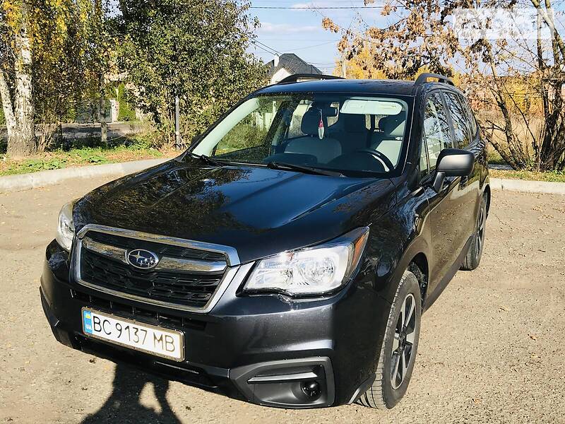 Внедорожник / Кроссовер Subaru Forester 2016 в 