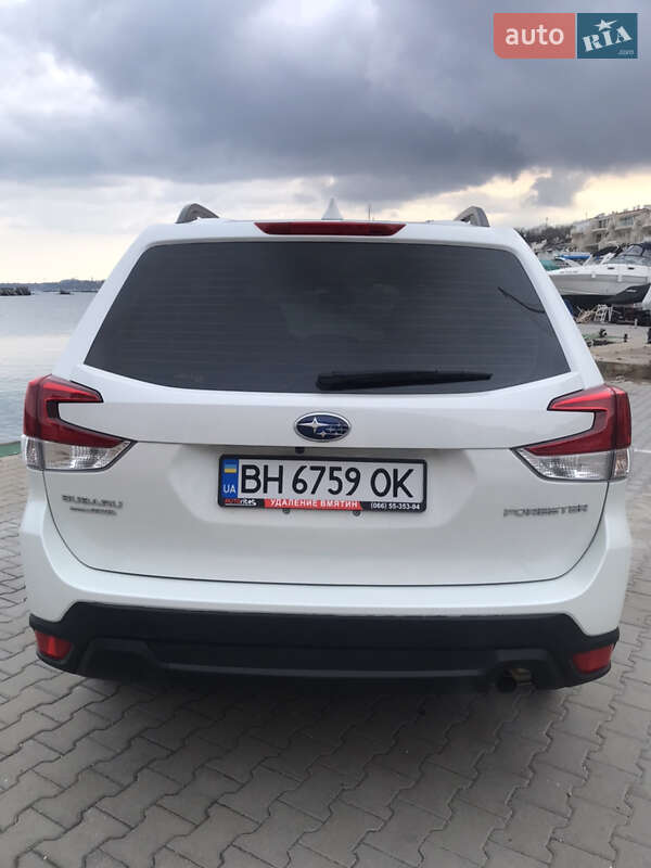Внедорожник / Кроссовер Subaru Forester 2018 в Ужгороде