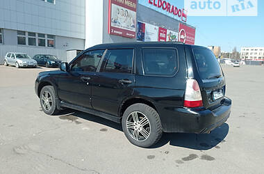 Позашляховик / Кросовер Subaru Forester 2007 в Києві