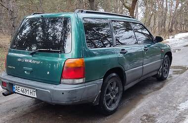 Внедорожник / Кроссовер Subaru Forester 1998 в Днепре