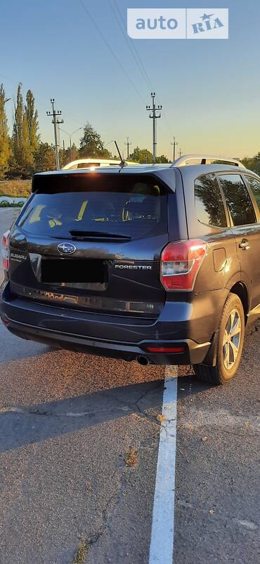 Позашляховик / Кросовер Subaru Forester 2013 в Вараші