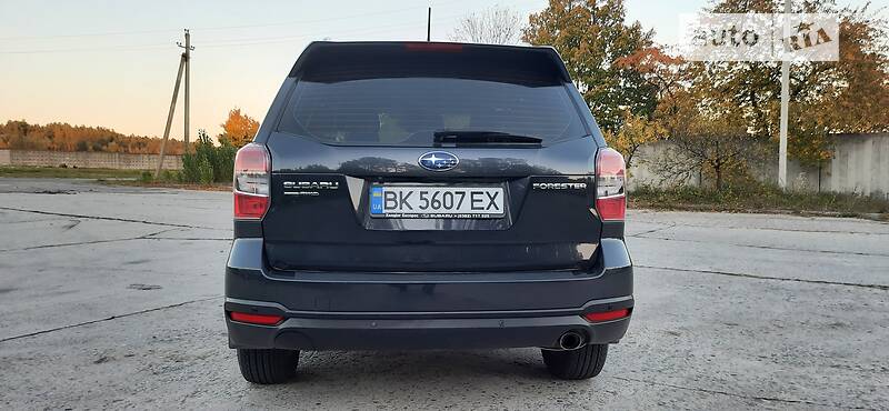 Позашляховик / Кросовер Subaru Forester 2013 в Вараші
