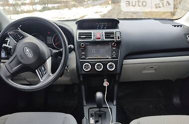 Позашляховик / Кросовер Subaru Forester 2015 в Міжгір'ї