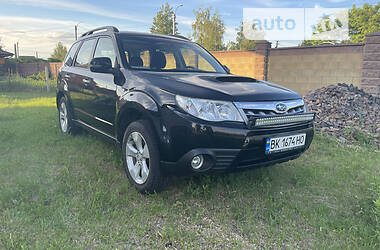 Позашляховик / Кросовер Subaru Forester 2011 в Сарнах