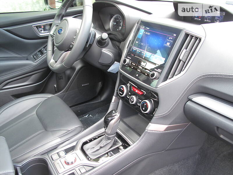 Внедорожник / Кроссовер Subaru Forester 2021 в Киеве
