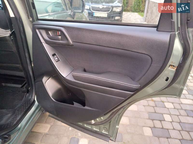 Внедорожник / Кроссовер Subaru Forester 2013 в Ходорове