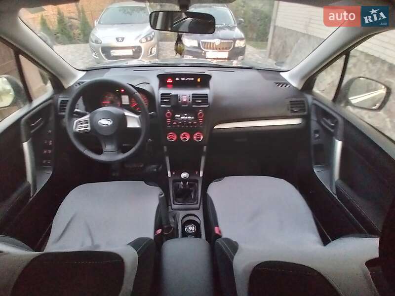 Внедорожник / Кроссовер Subaru Forester 2013 в Ходорове
