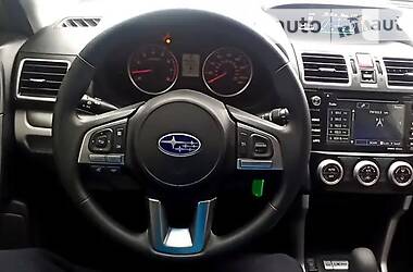 Позашляховик / Кросовер Subaru Forester 2017 в Чернівцях