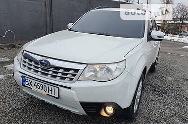 Внедорожник / Кроссовер Subaru Forester 2011 в Хмельницком