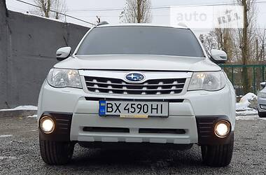 Внедорожник / Кроссовер Subaru Forester 2011 в Хмельницком