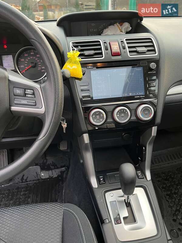 Внедорожник / Кроссовер Subaru Forester 2015 в Яворове