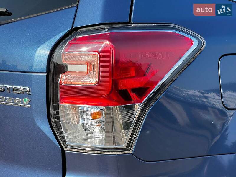 Внедорожник / Кроссовер Subaru Forester 2016 в Днепре